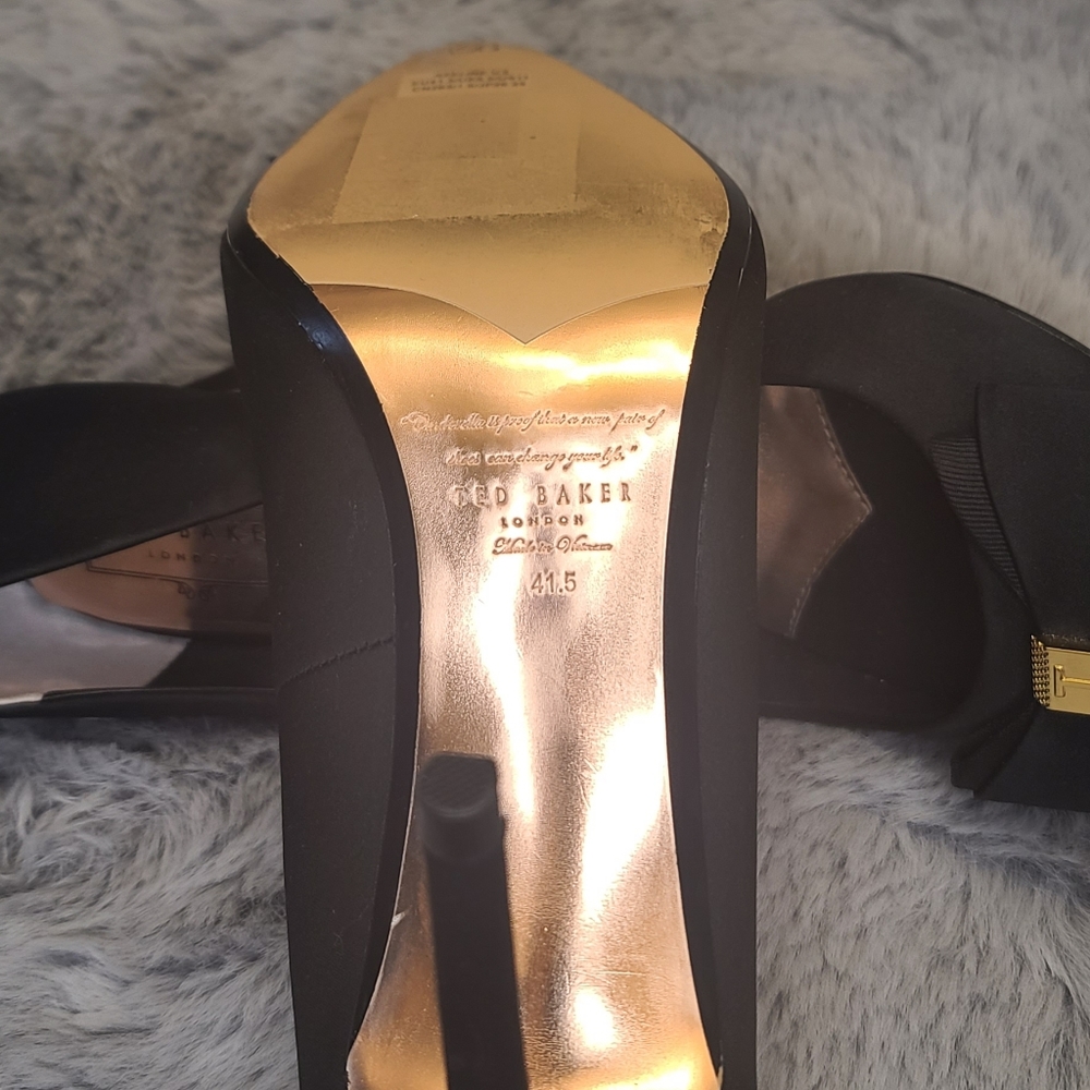 Authentic Ted Baker Heels - Picture 4 of 7